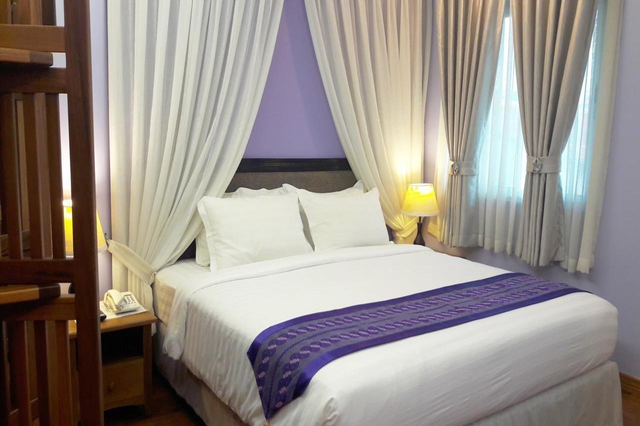 Grand Laurel Hotel Yangon Exterior photo