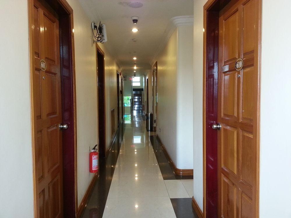 Grand Laurel Hotel Yangon Exterior photo