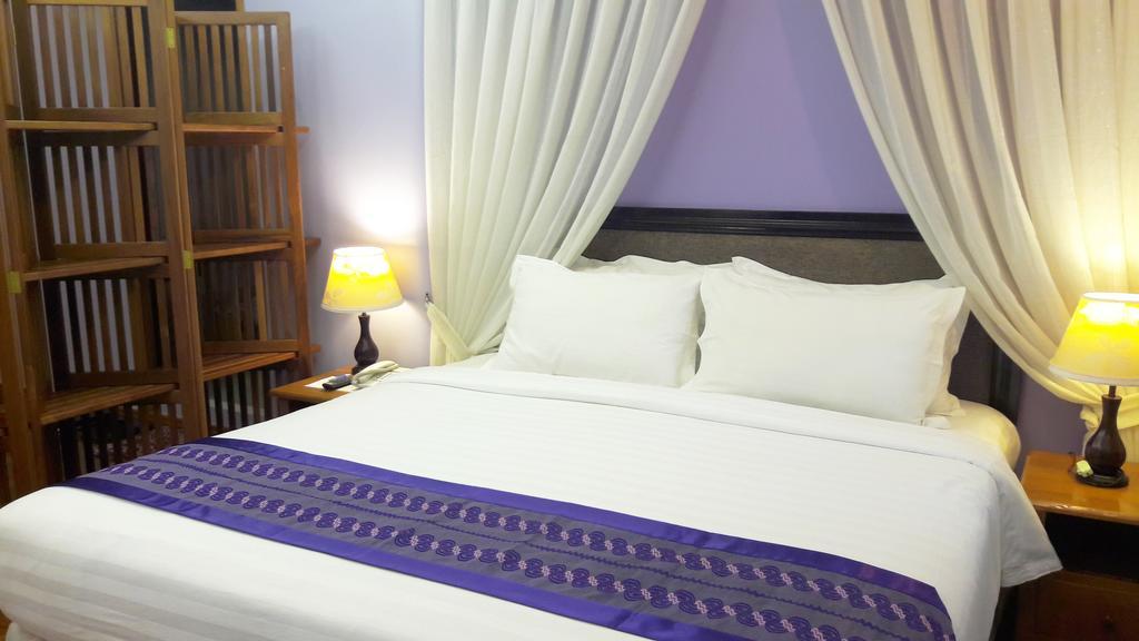 Grand Laurel Hotel Yangon Exterior photo