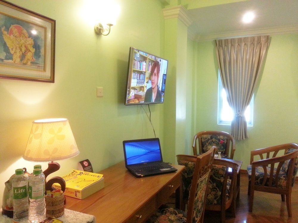Grand Laurel Hotel Yangon Exterior photo