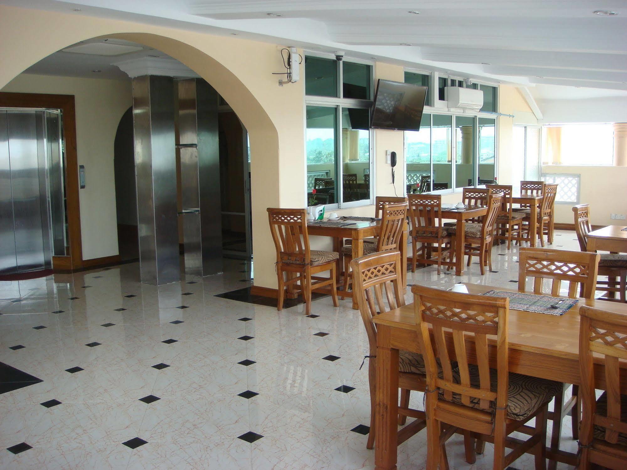 Grand Laurel Hotel Yangon Exterior photo
