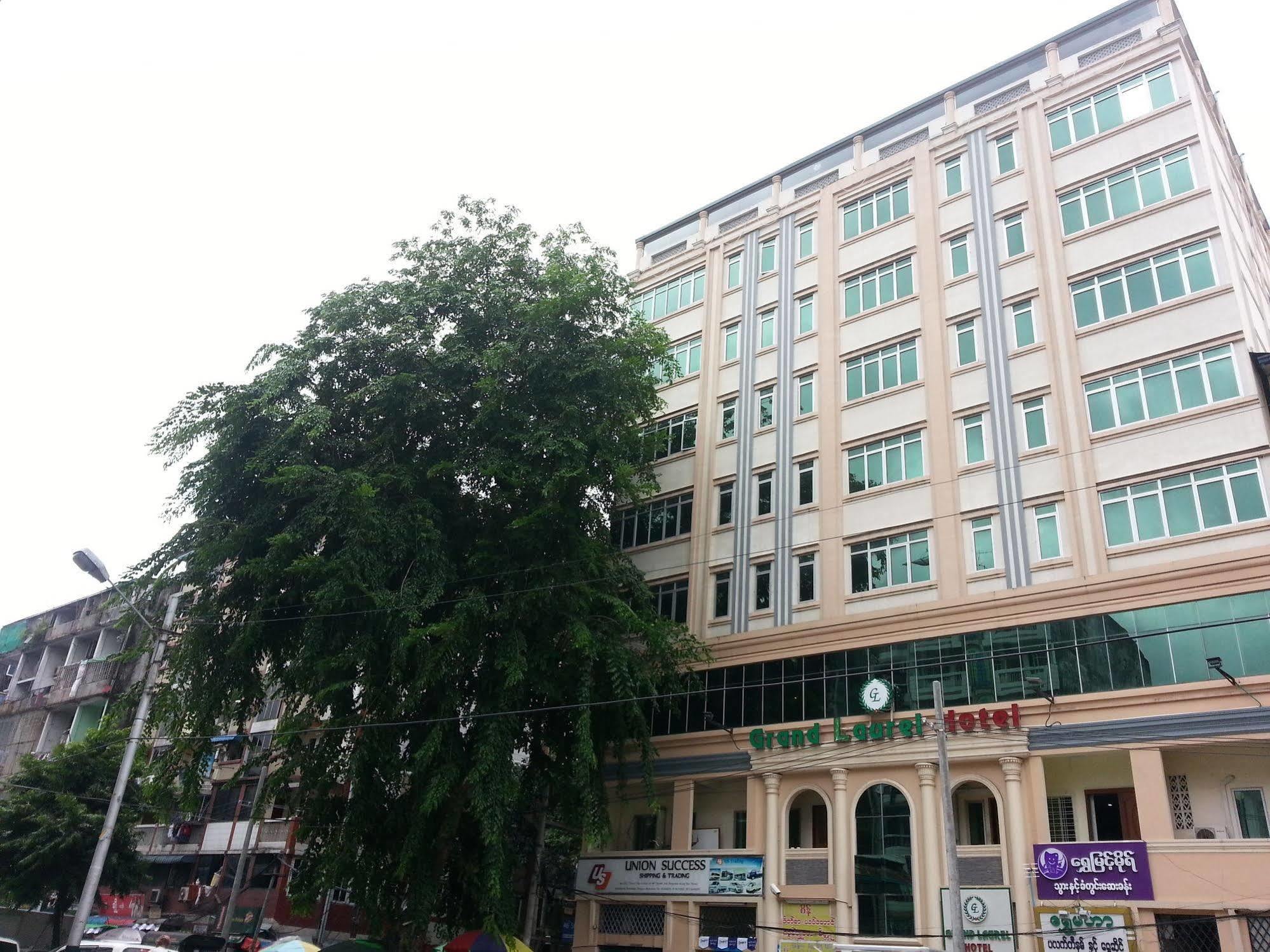 Grand Laurel Hotel Yangon Exterior photo